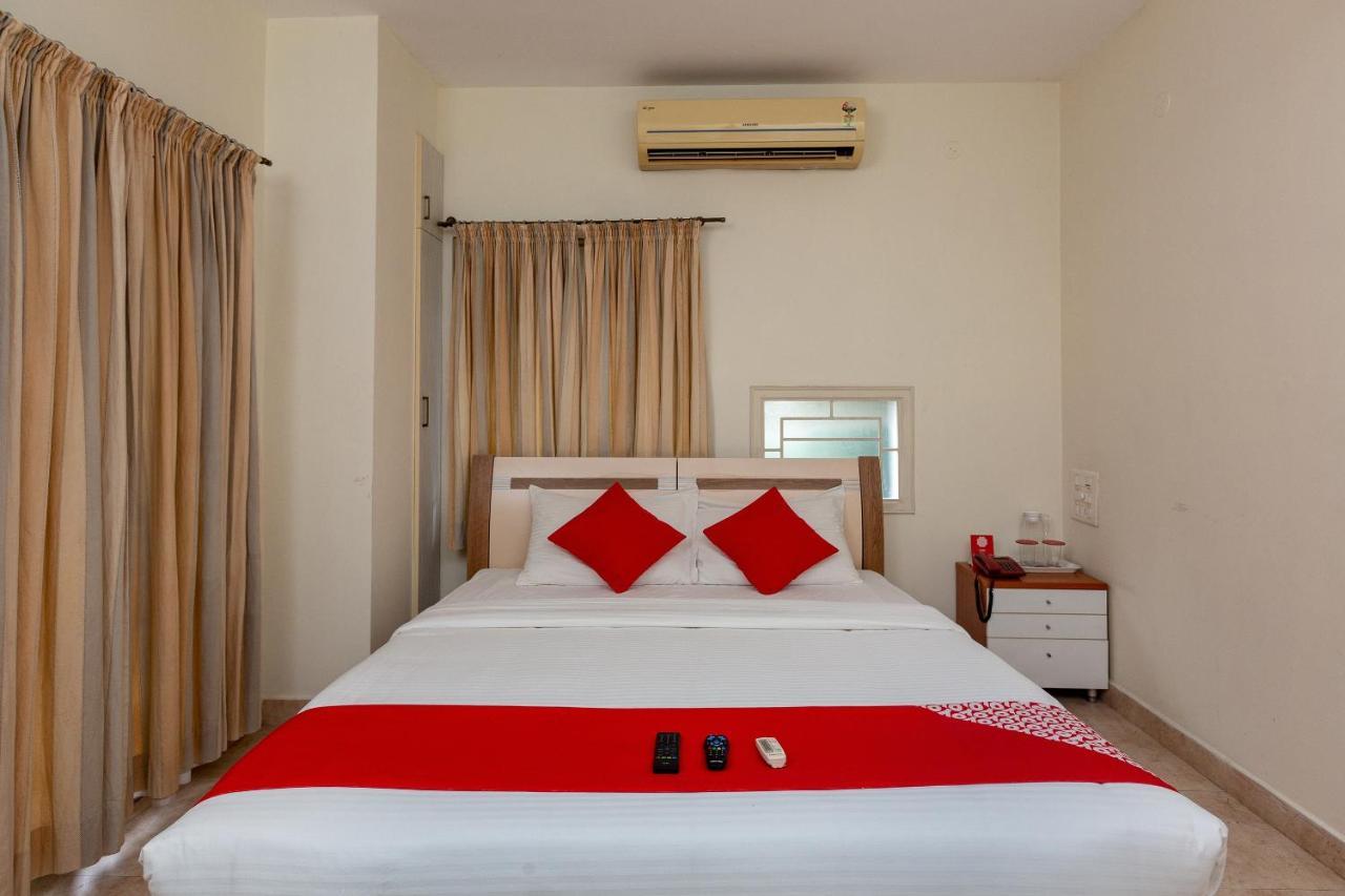 Oyo 23202 Cute Orange Service Apartments Ченай Екстериор снимка