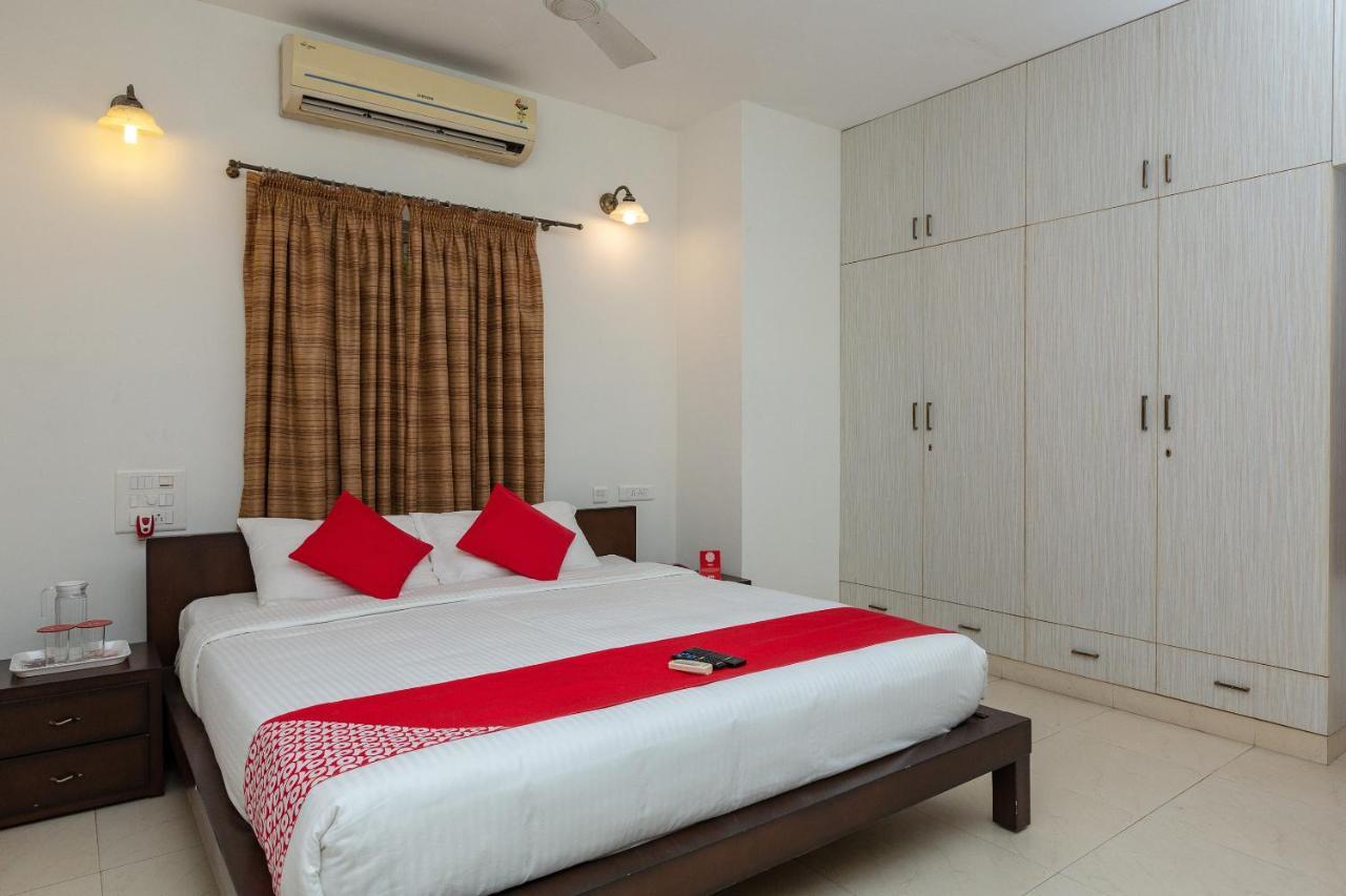 Oyo 23202 Cute Orange Service Apartments Ченай Екстериор снимка
